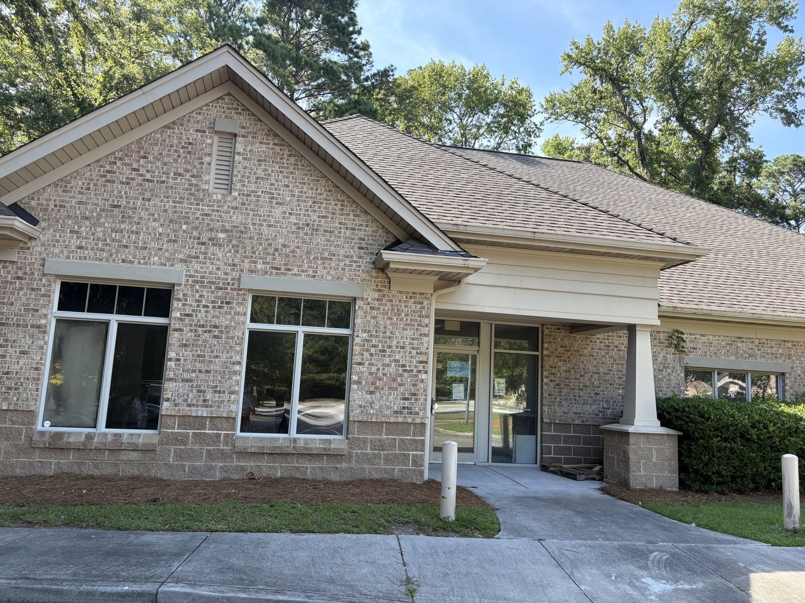 LiveWell Clinic exterior